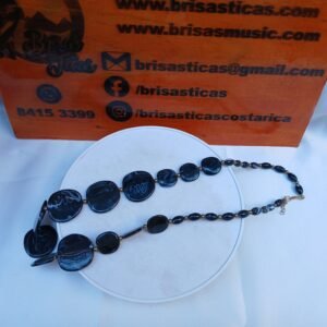 Collar elegante largo color negro