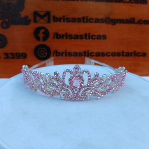 Tiara con perlas rosadas para 15 años, cumpleaños etc