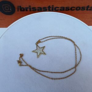 Cadena dorada con dije estrella, acero inoxidable
