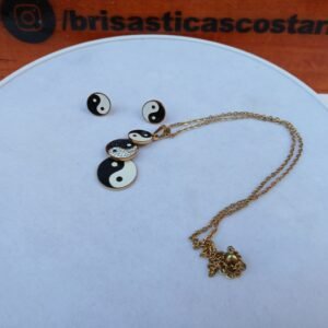 Cadena  con dije ying yang y aretes