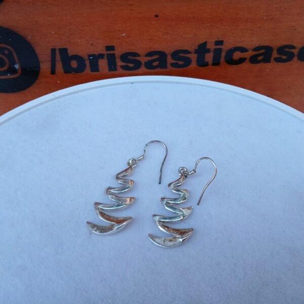 Aretes plateados acero inoxidable, figura árbol navidad
