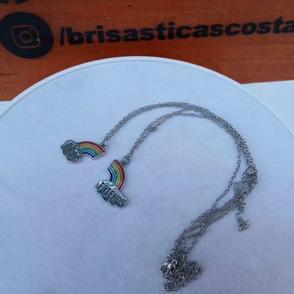 Collar Best friends ,de pareja, arcoiris dos mitades