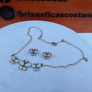 Collar cadena y aretes mariposas