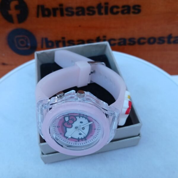 Reloj de Hello Kitty con luz que parpadea por 10 segundos y apaga automáticamente, rosado