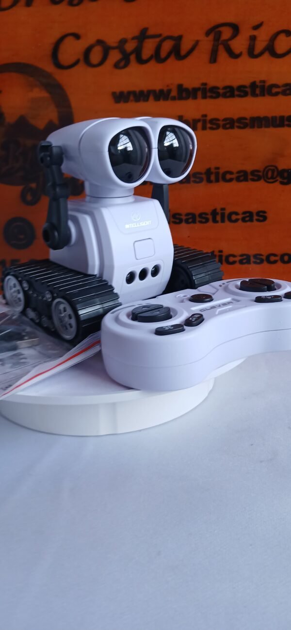 Robot de juguete con control remoto recargable con música, ojos LED, walkie talkie, robot de juguete para niños, robot RC para niños - Imagen 15