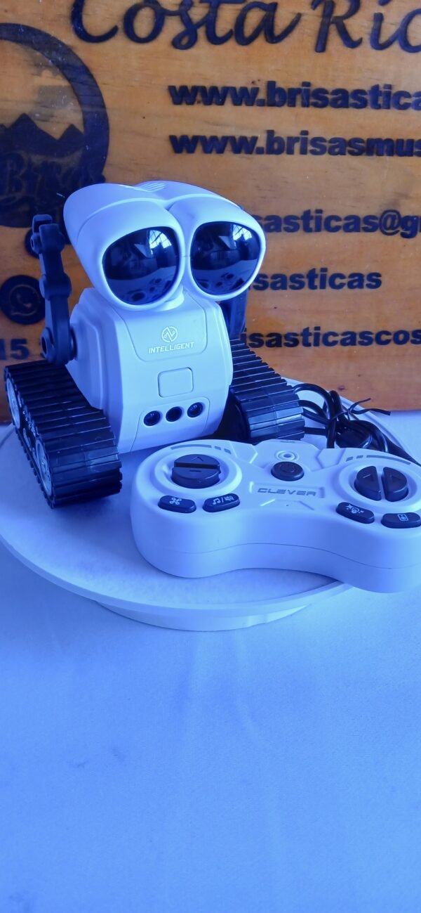 Robot de juguete con control remoto recargable con música, ojos LED, walkie talkie, robot de juguete para niños, robot RC para niños - Imagen 17